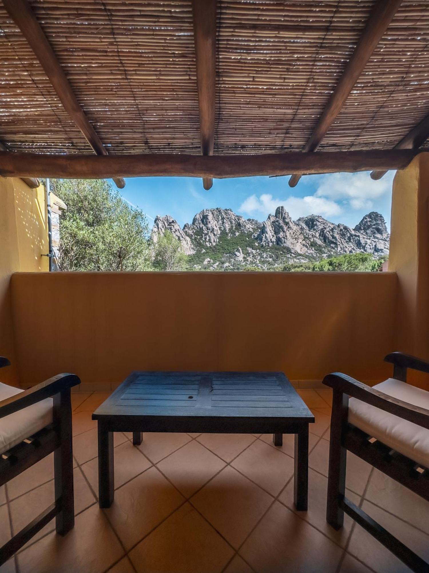 La Suera San Pantaleo Otel Dış mekan fotoğraf